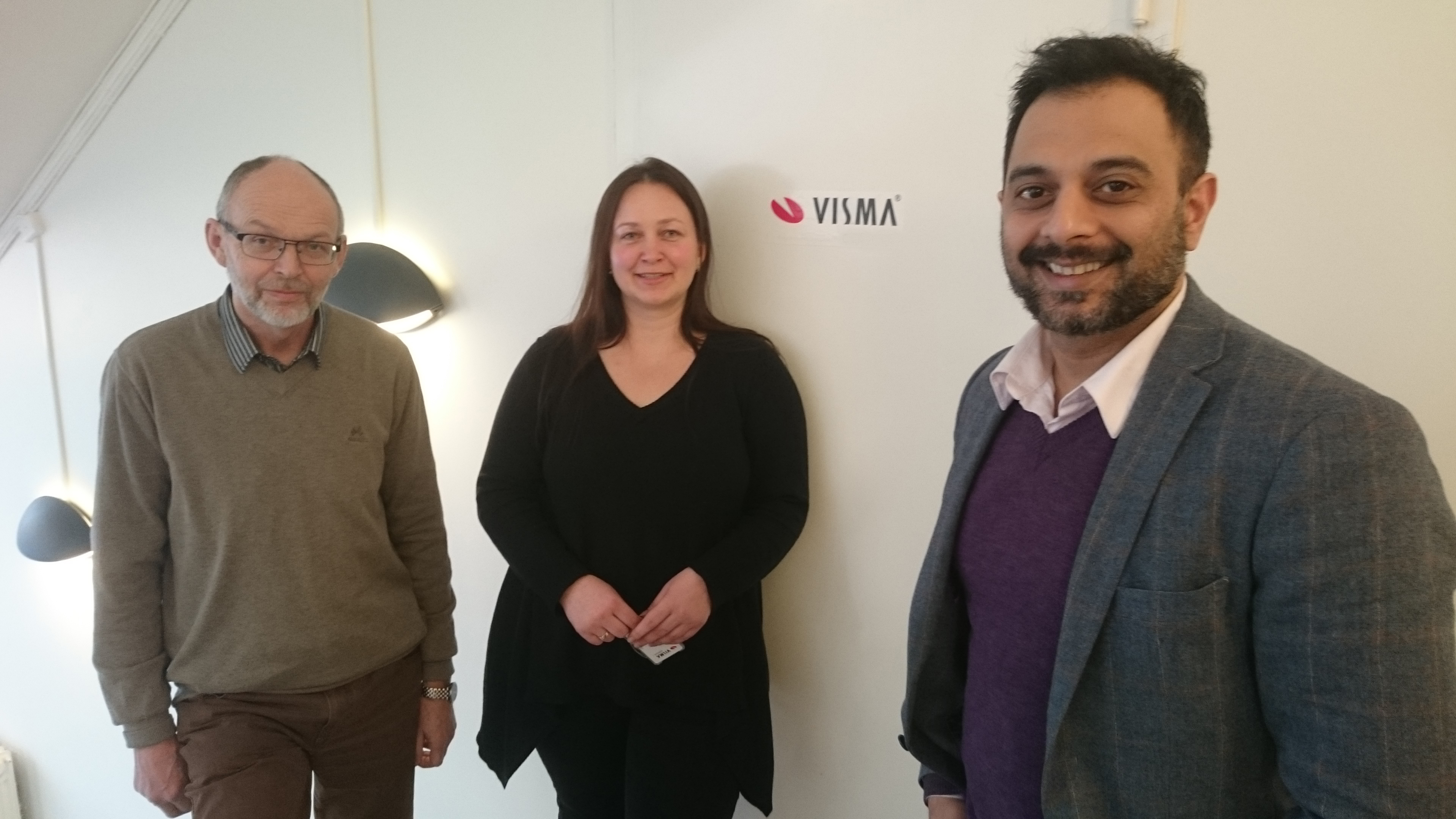 VISMA i Arendal: Fra venstre: Trond Haave, Laura Alioniene og Baljinder Singh Rihel. 